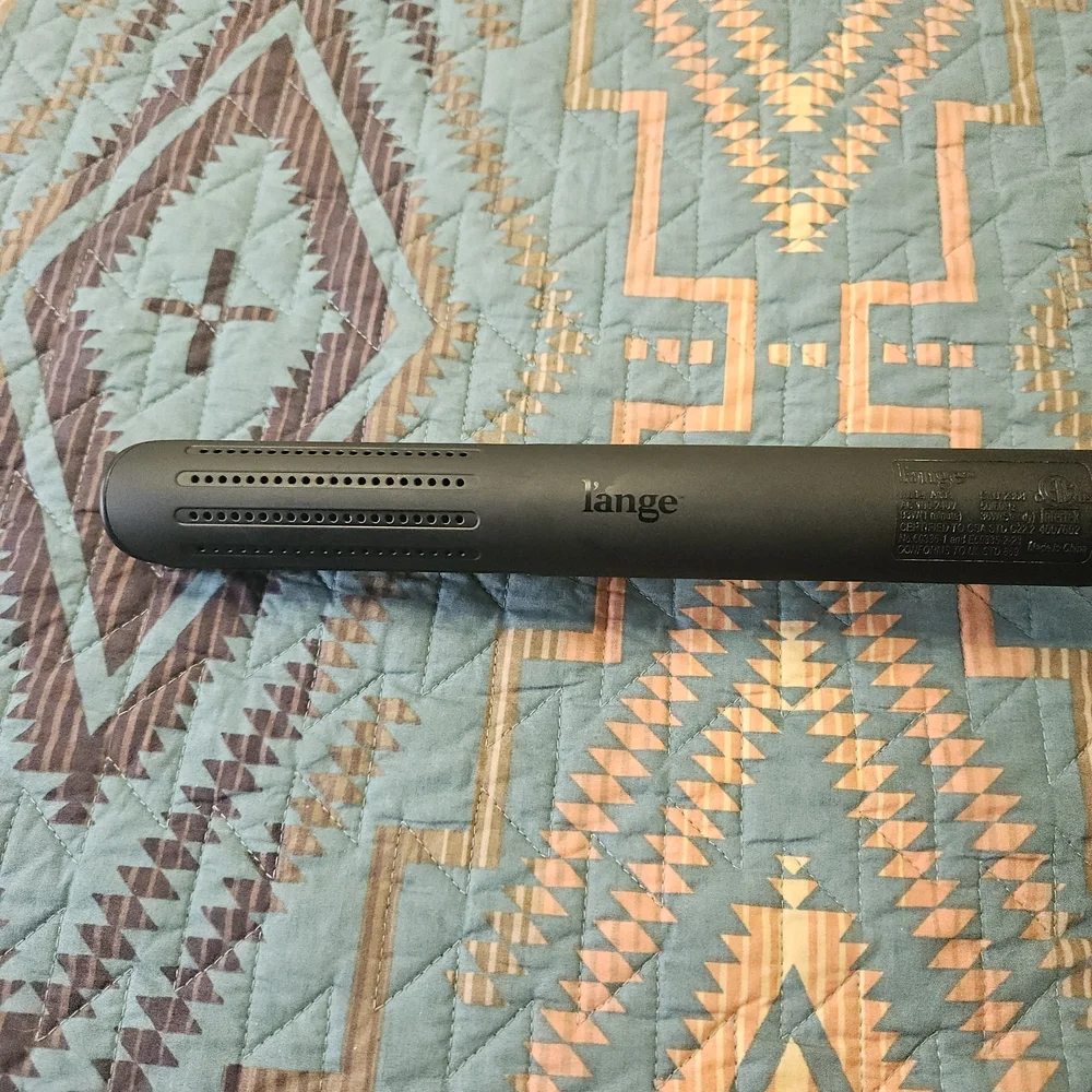 Lange Black Hair‎ Styling Tool